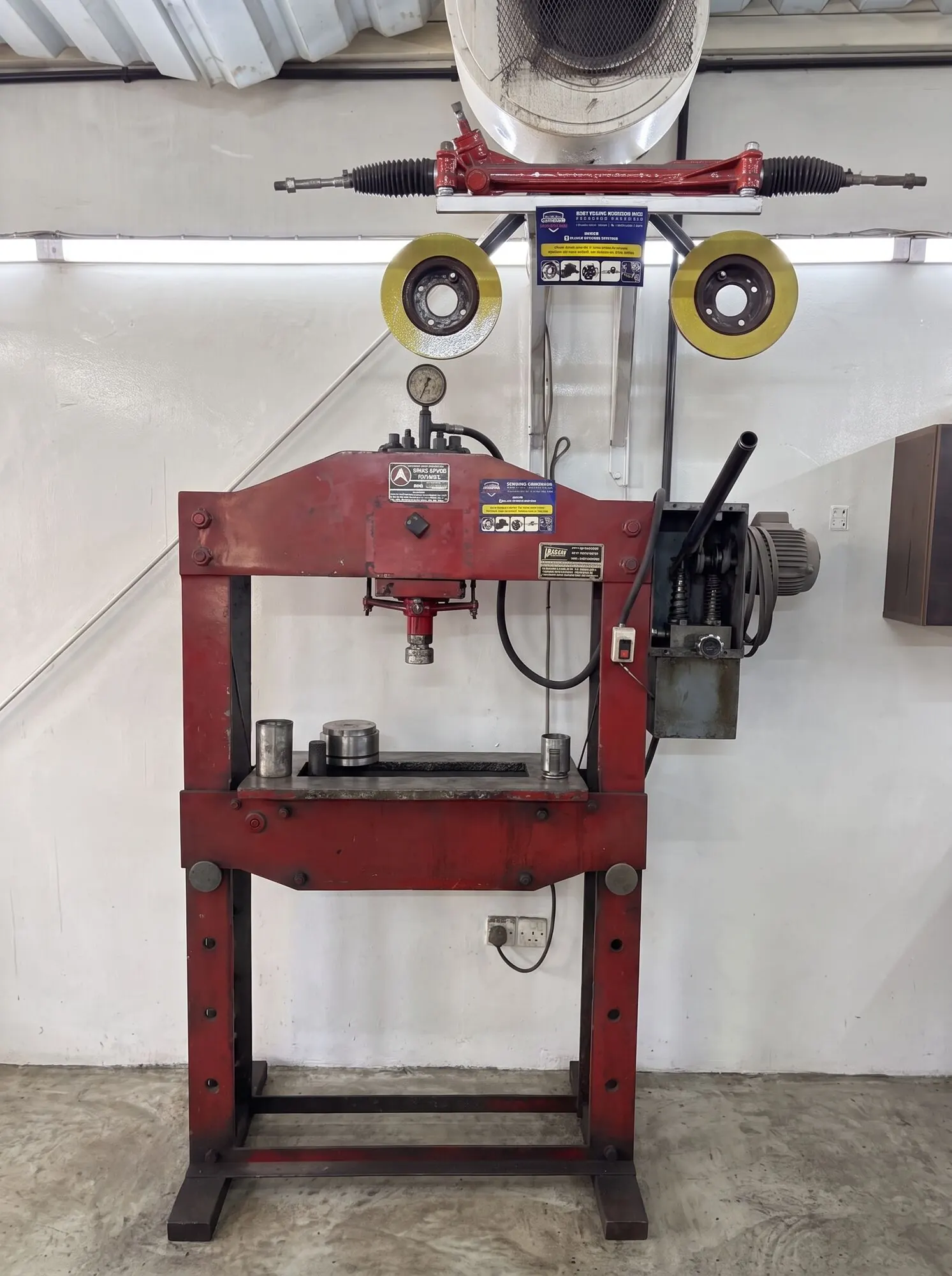 Hydraulic press