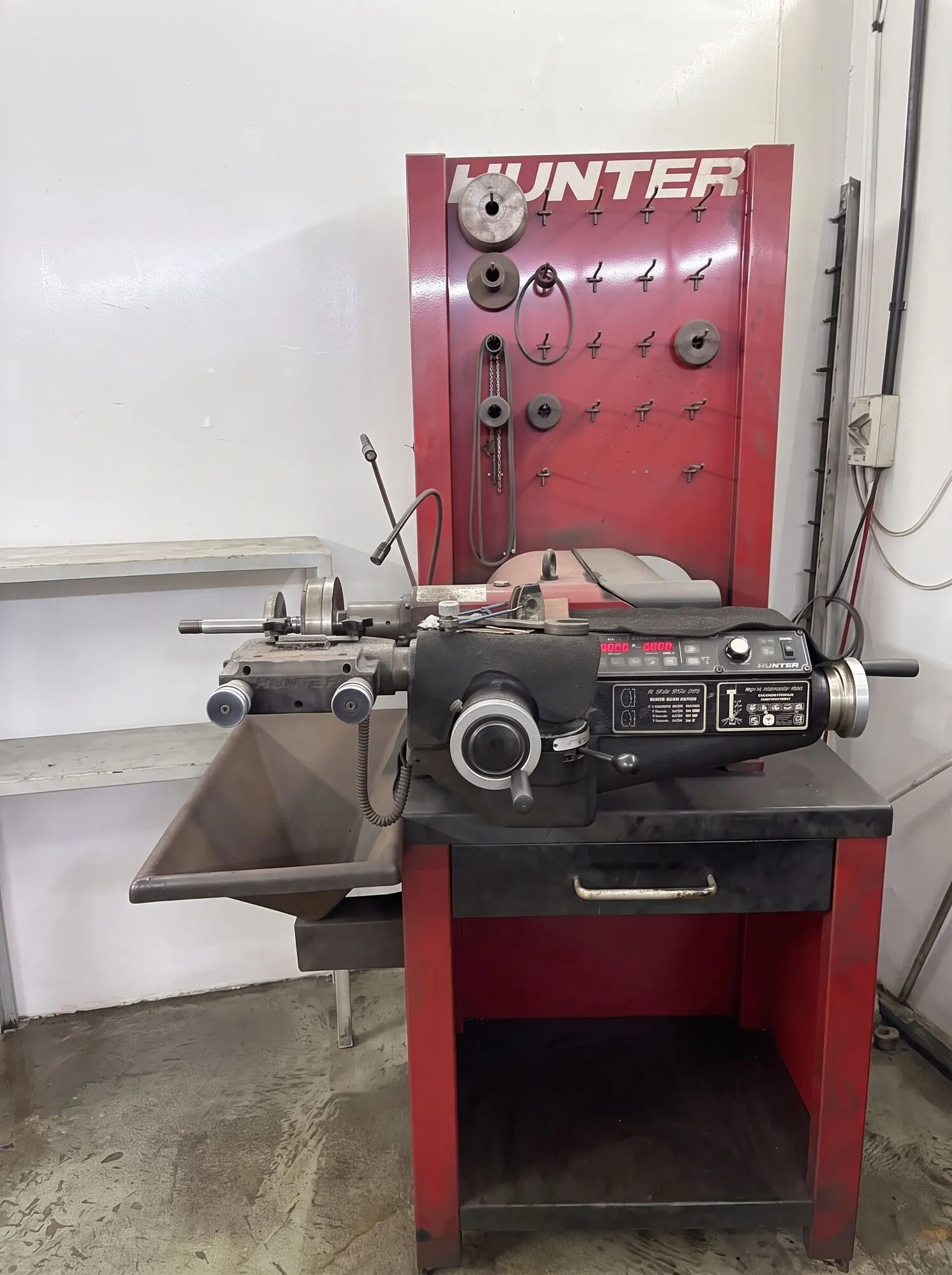 Hunter brake lathe